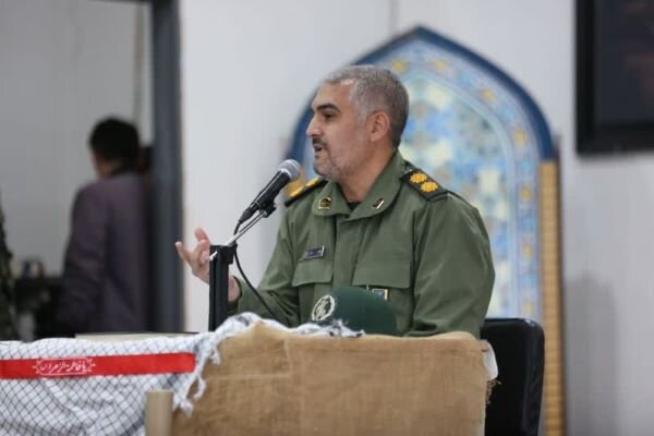  دشمن برای تضعیف انقلاب اسلامی از هیچ کوششی دریغ نکرد