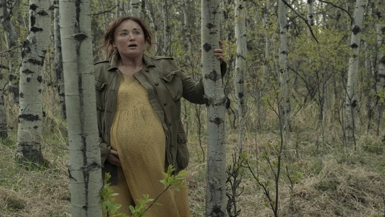 اشلی جانسون مادر الی سریال آخرین بازمانده از ما لست اف اس در جنگل