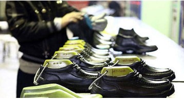 تولیدکنندگان کفش در انتظار تثبیت نرخ ارز