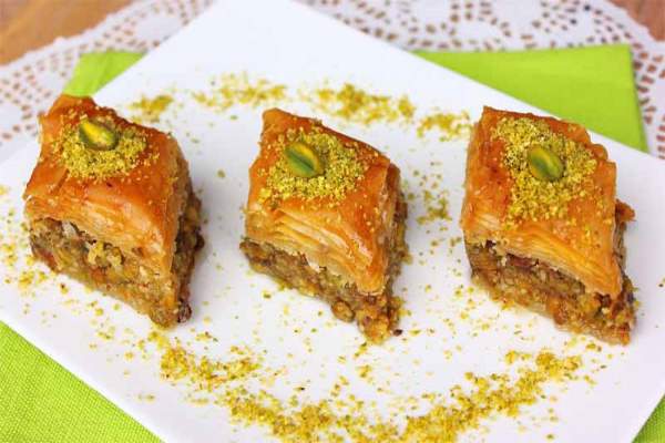 شیرینی باقلوا یزد